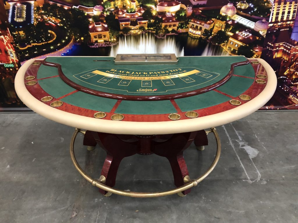 Blackjack tafel kopen Royal Casino Company Casino verhuur