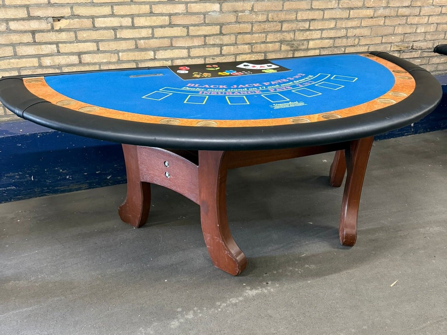 Blackjacktafel onderstel tweedehands - Royal Casino Company